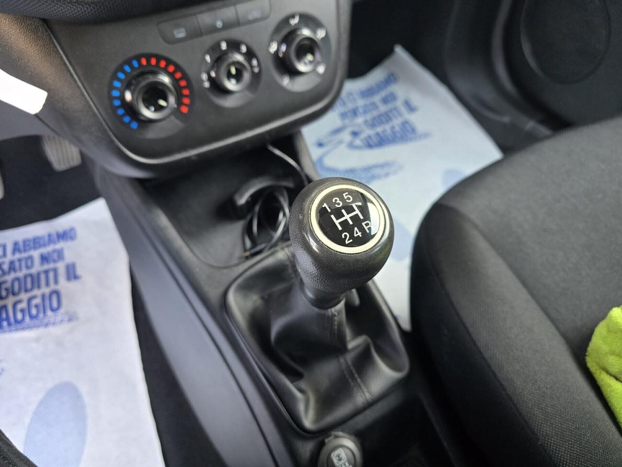 Fiat Punto 1.3 MJT 75 CV 5 porte 2015