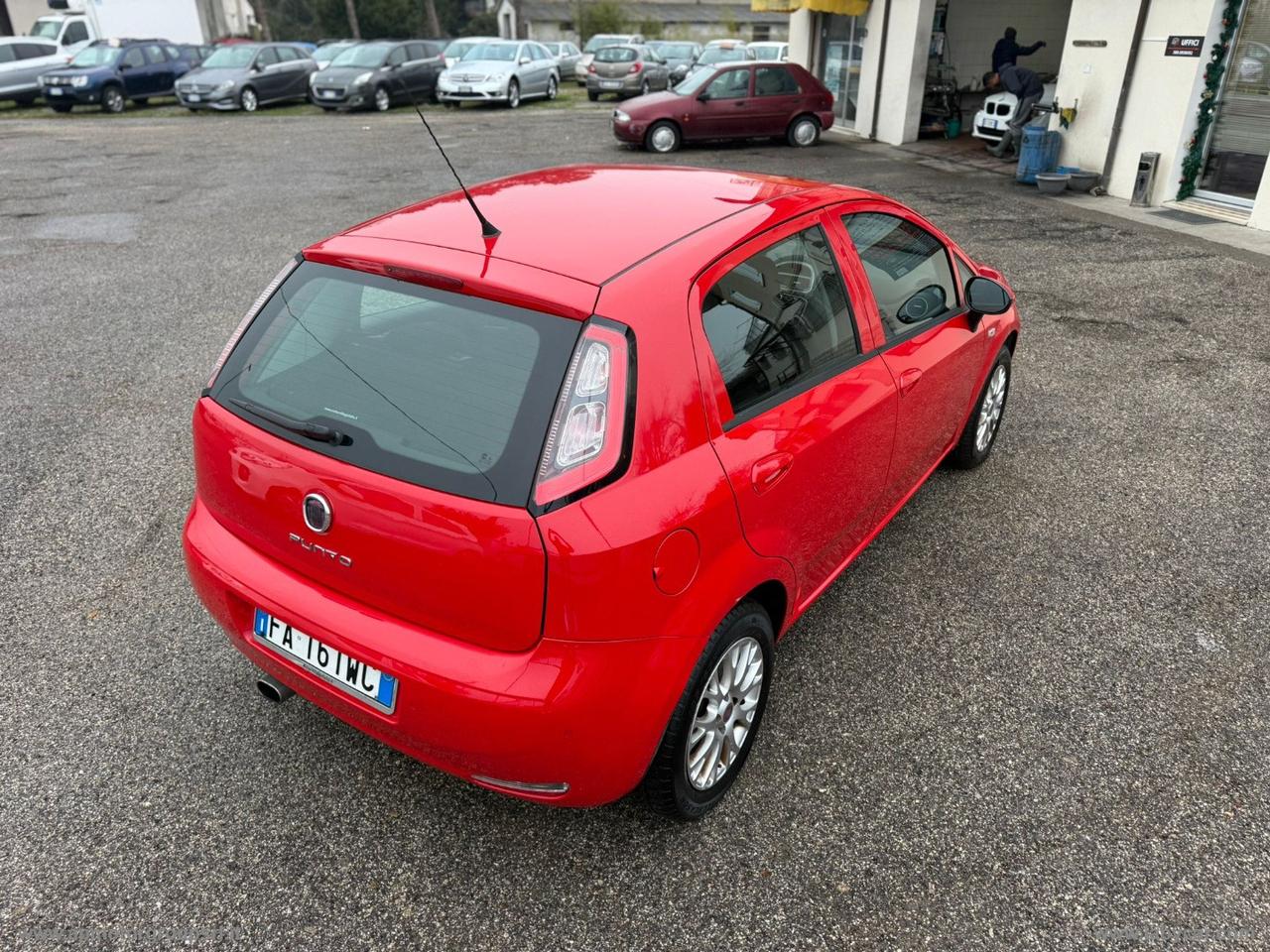 FIAT Punto 1.3 MJT II S&S 75CV LOUNGE