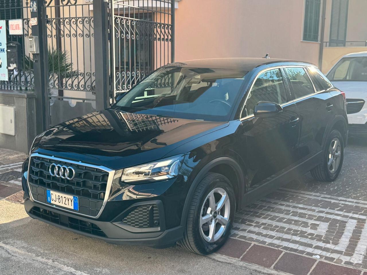 Audi Q2 35 TDI quattro S tronic Business Plus