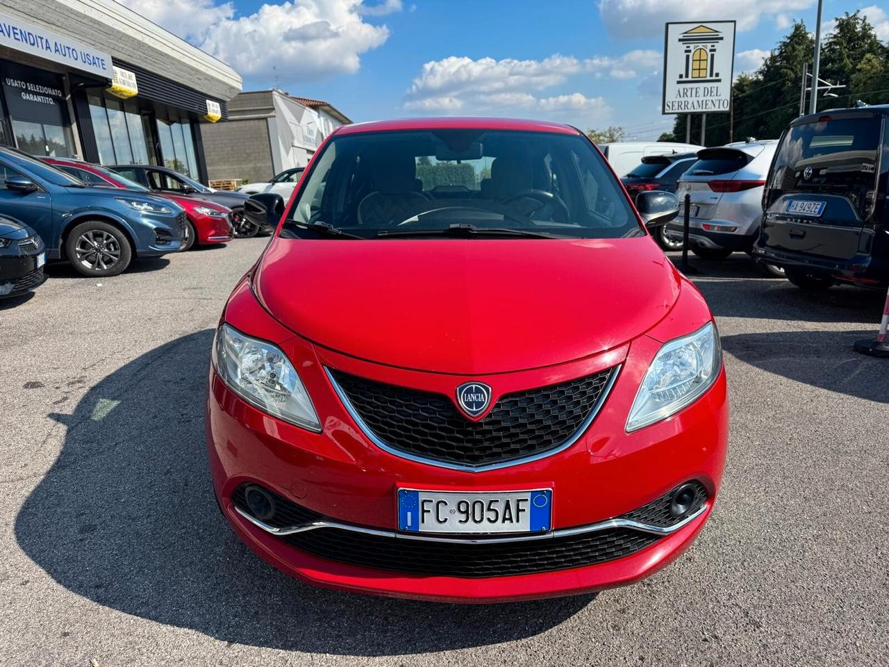 Lancia Ypsilon 1.2 69 CV 5 porte GPL Ecochic Silver