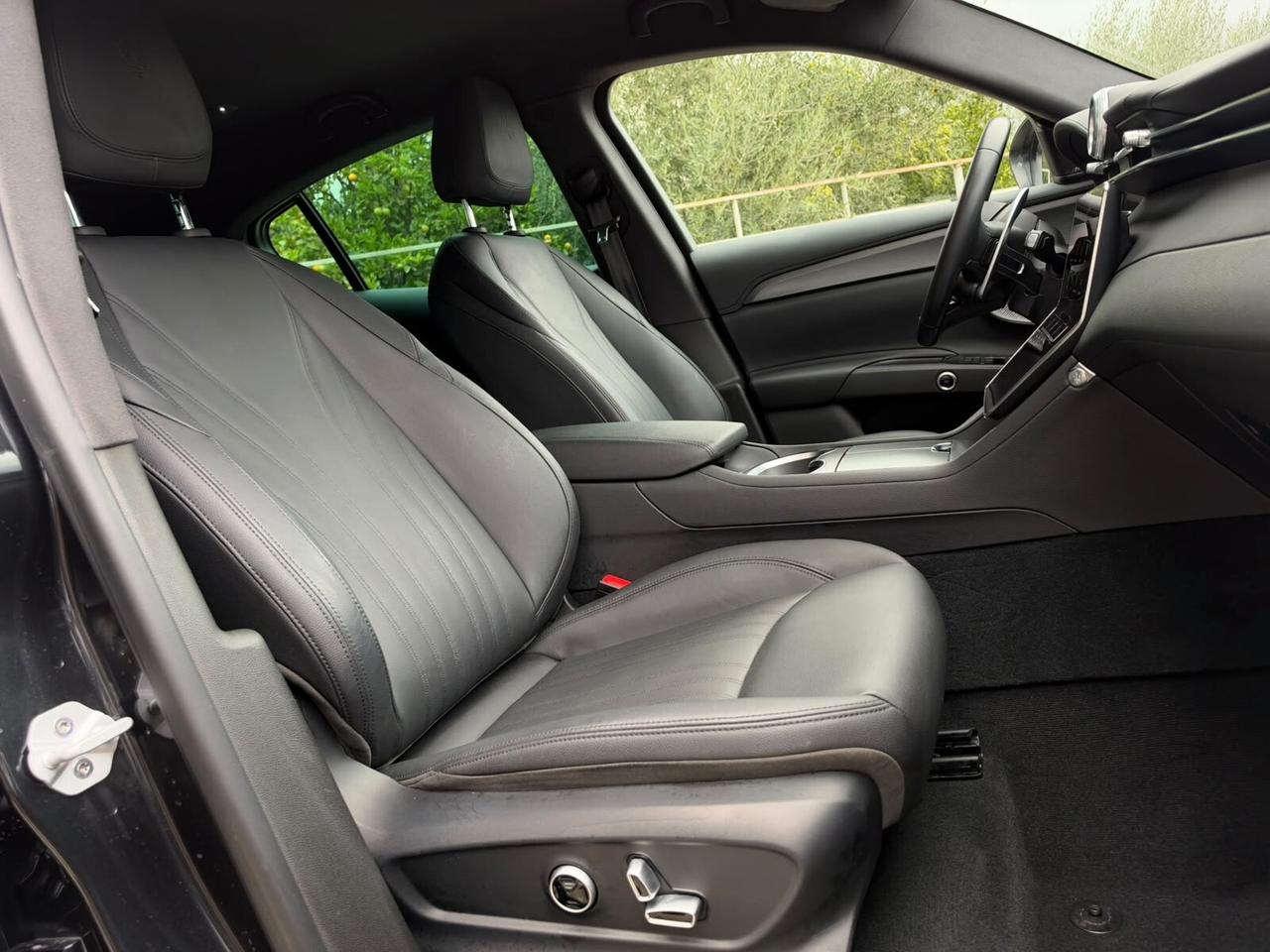 Maserati Grecale MHEV 300 CV AWD GT