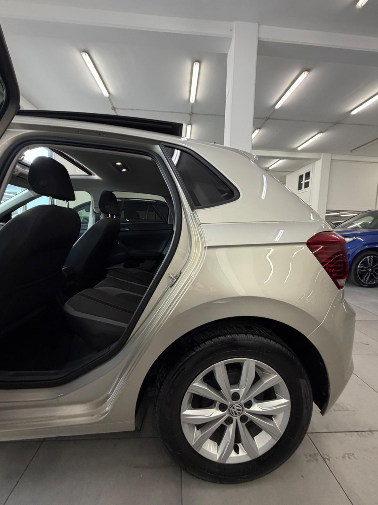 VW Polo 1.6 TDI 95 CV DSG TETTO FINANZIABILE