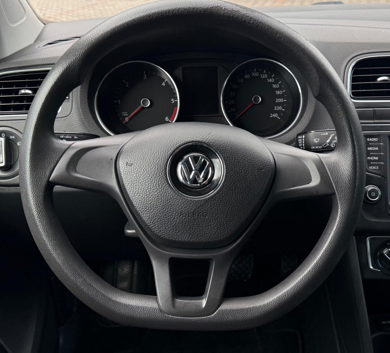 VOLKSWAGEN POLO 1.4 TDI 90 CV DSG 5P ORIGINAL BLUEMOTION