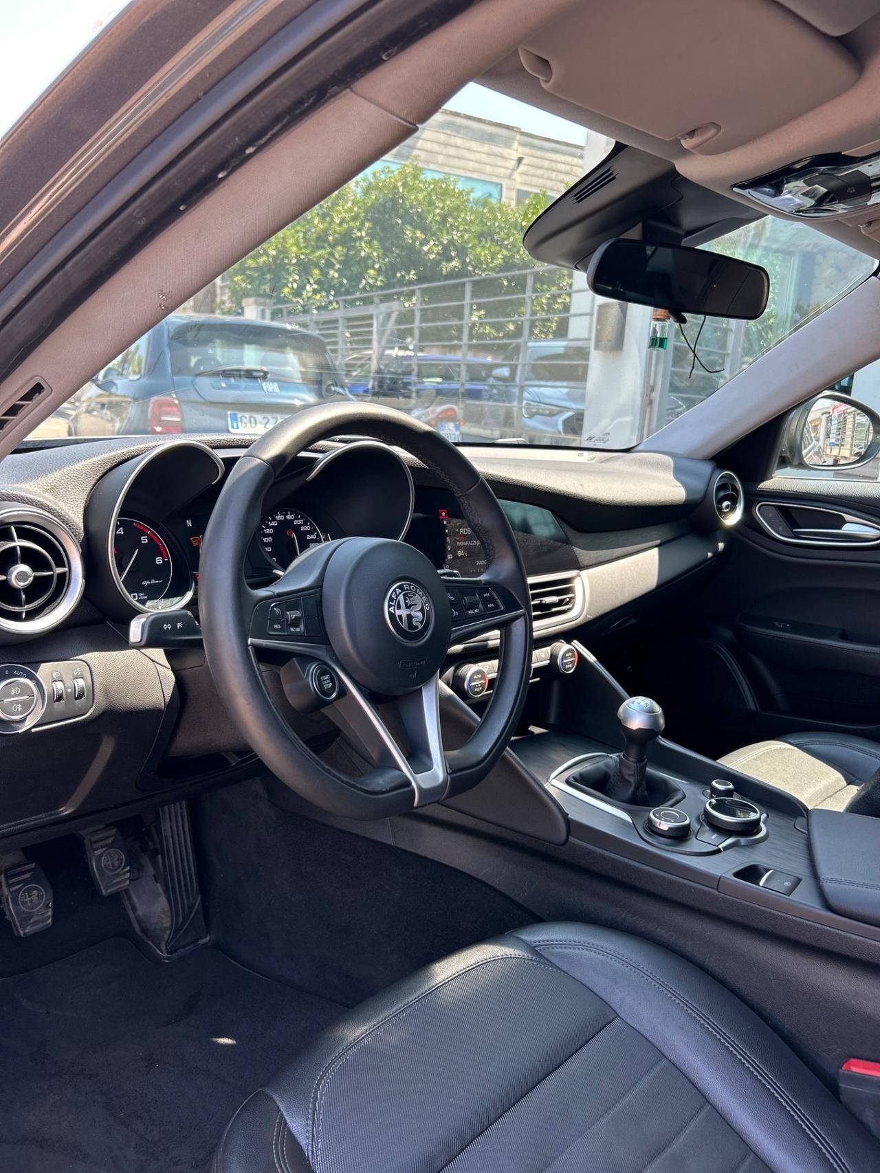 Alfa Romeo Giulia 2.2 Turbodiesel 180 CV Super