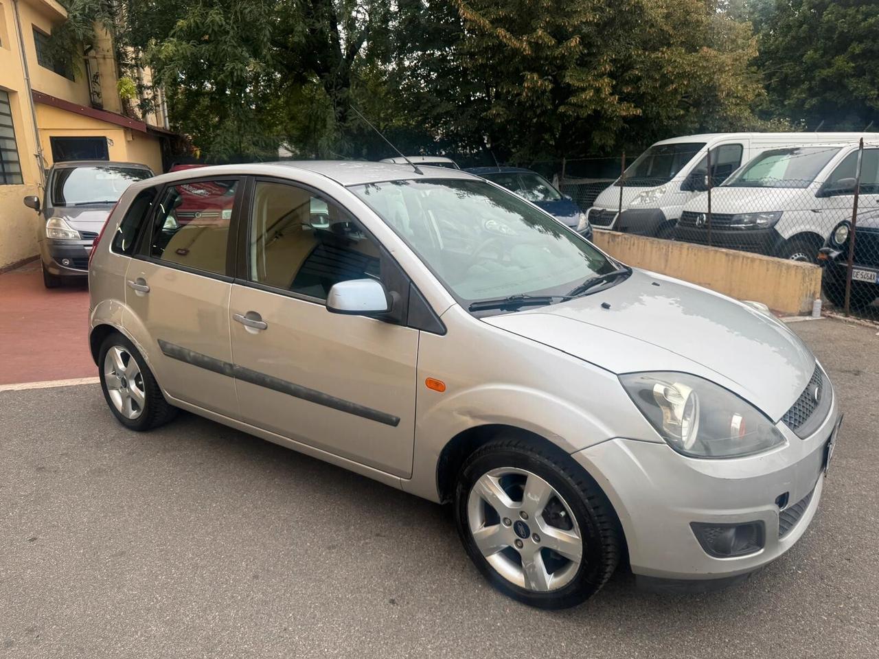 Ford Fiesta Anno 2006 1.2 Benzina 16V 5p. C.D.F