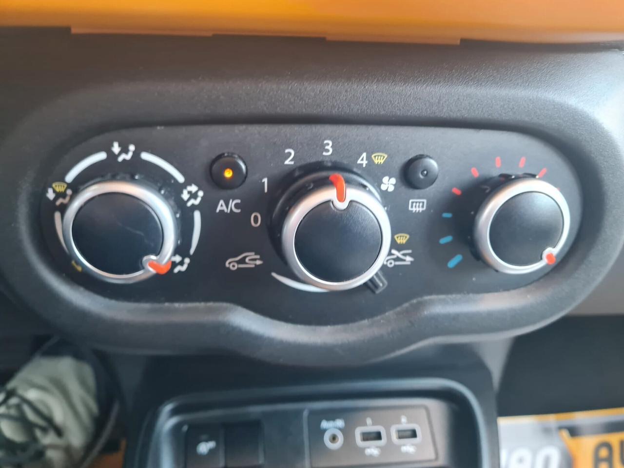 Renault Twingo SCe 65 CV Intens