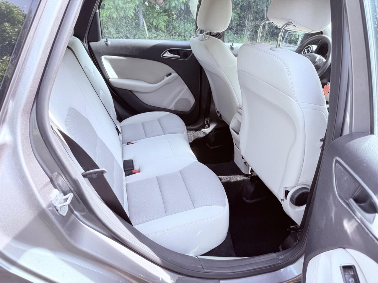 Mercedes-benz B 200 CDI BlueEFFICIENCY