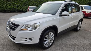 Volkswagen Tiguan 2.0 TDI DPF 4MOTION DSG Sport &
