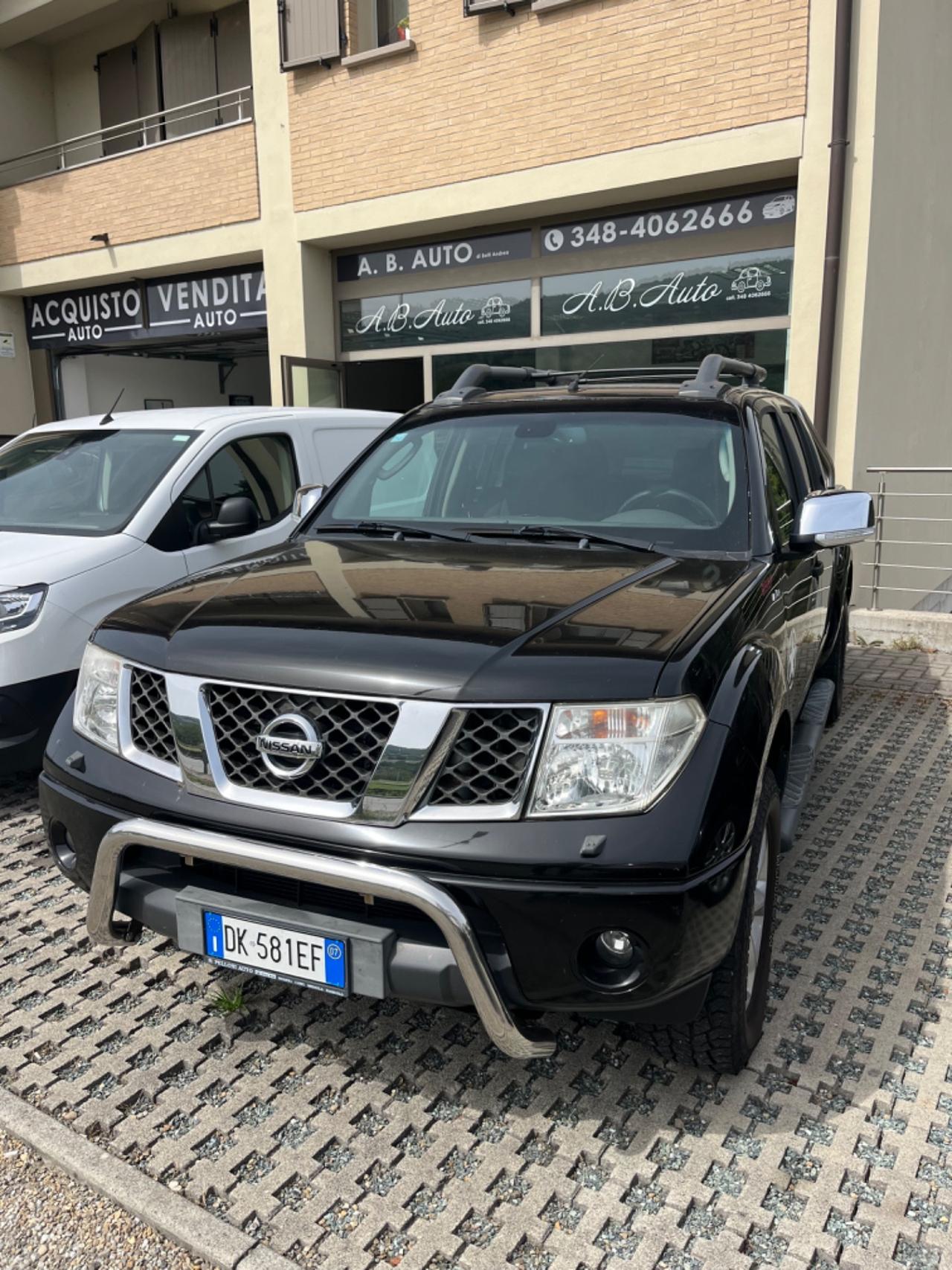 Nissan Navara 2.5 dCi 4 porte Double Cab Sport