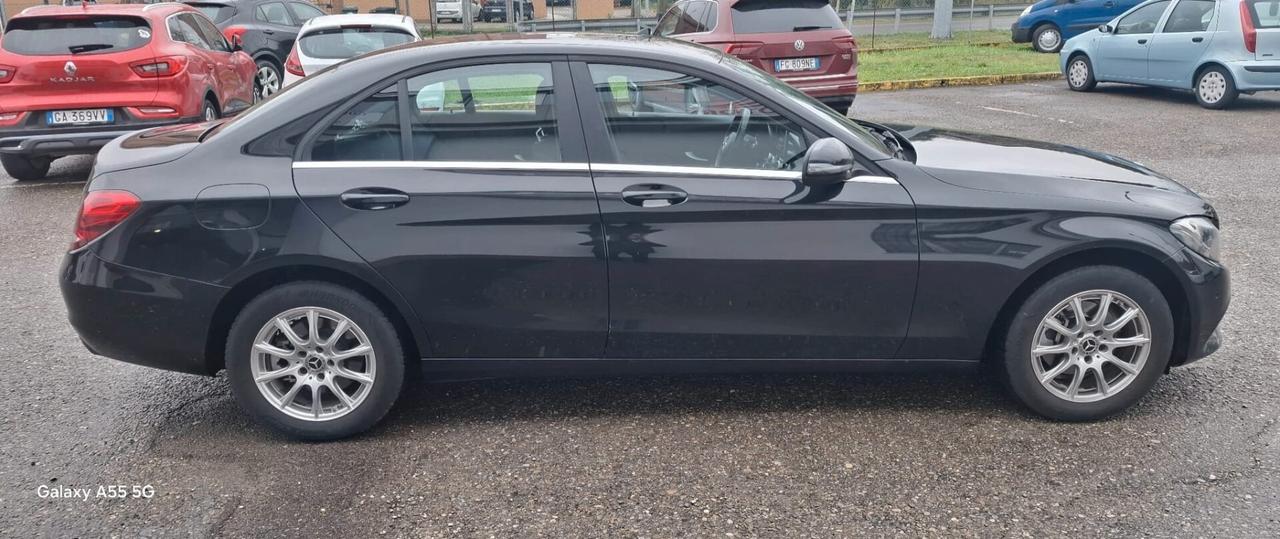 Mercedes-benz C 180 d Auto Premium