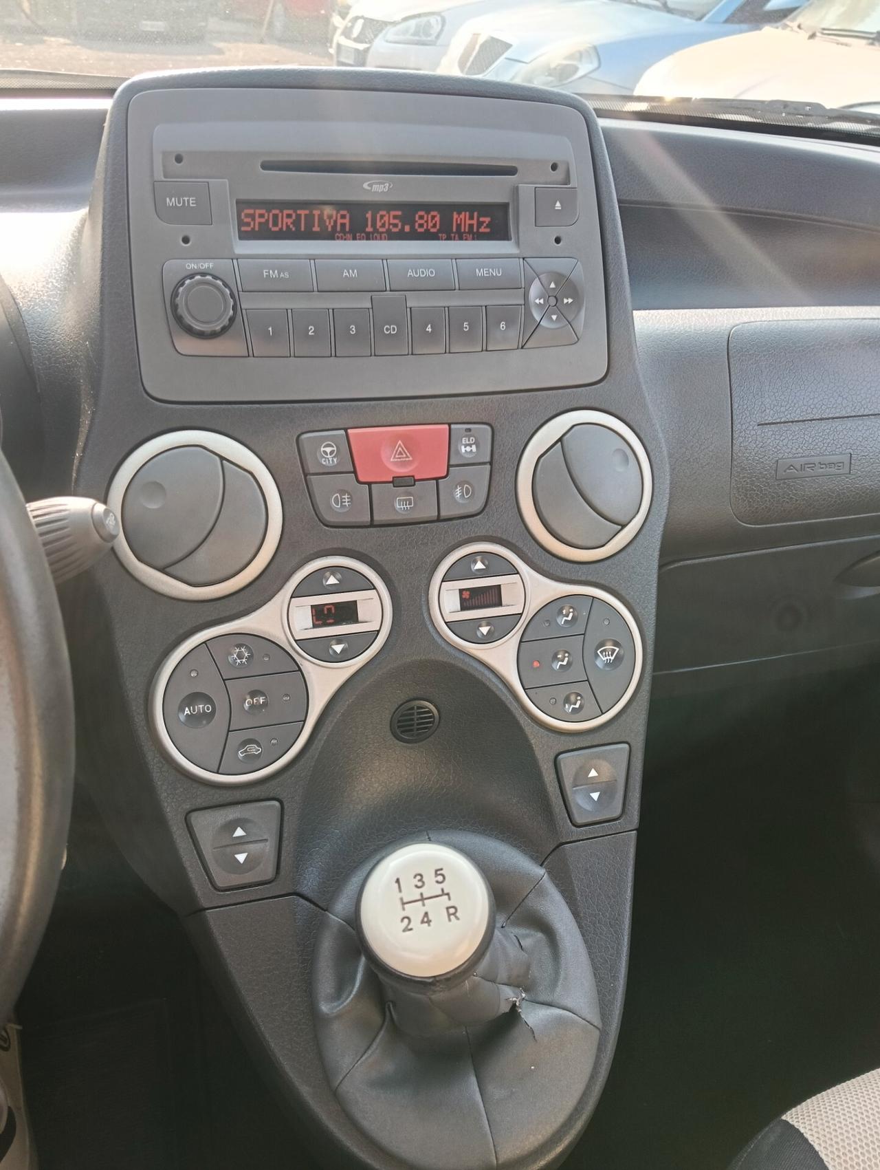 Fiat Panda 1.3 MJT 16V DPF 4x4 Climbing