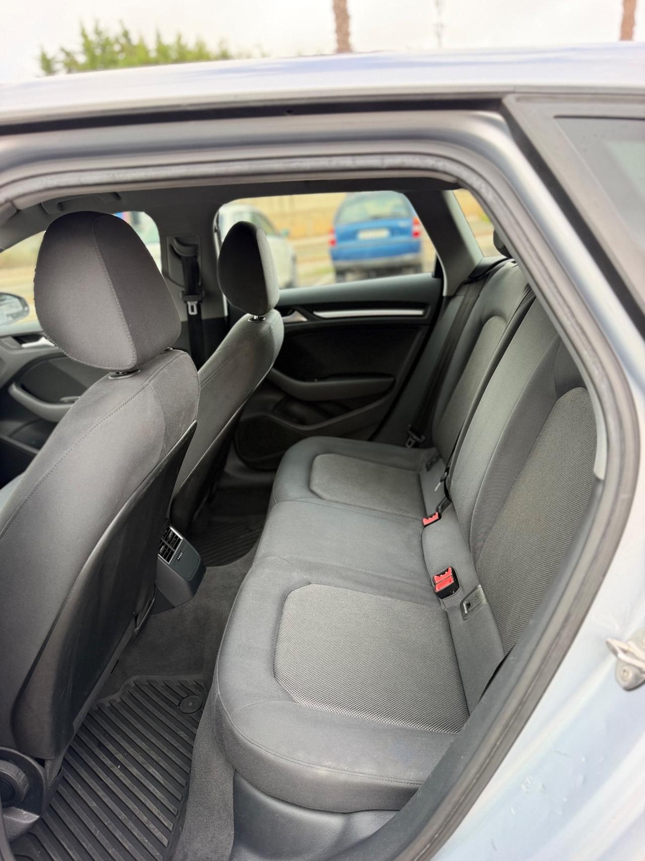 Audi A3 SPB 30 g-tron S tronic Sport