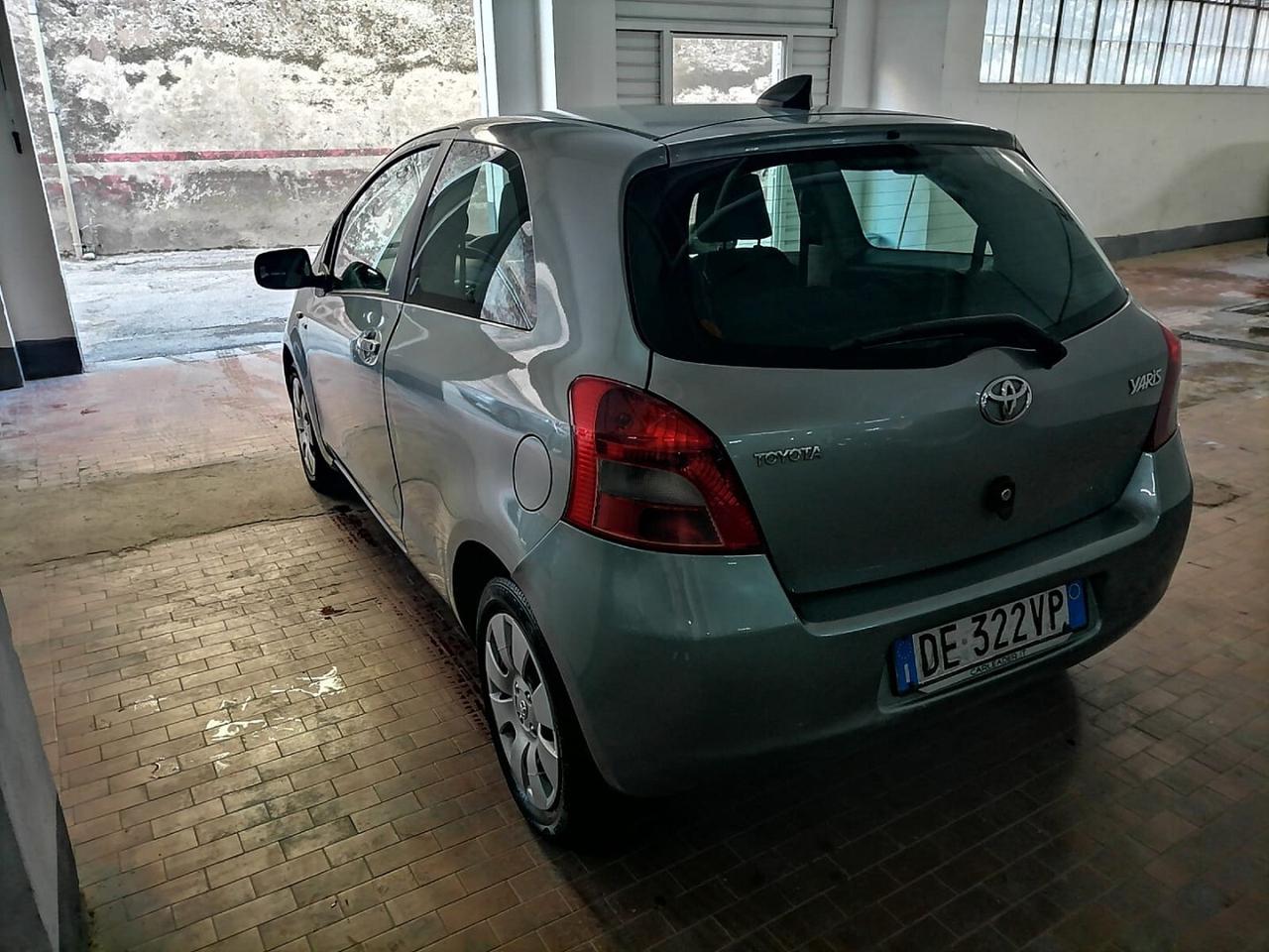Toyota Yaris 1.4 D4D 90 Cv Sol cambio automatico
