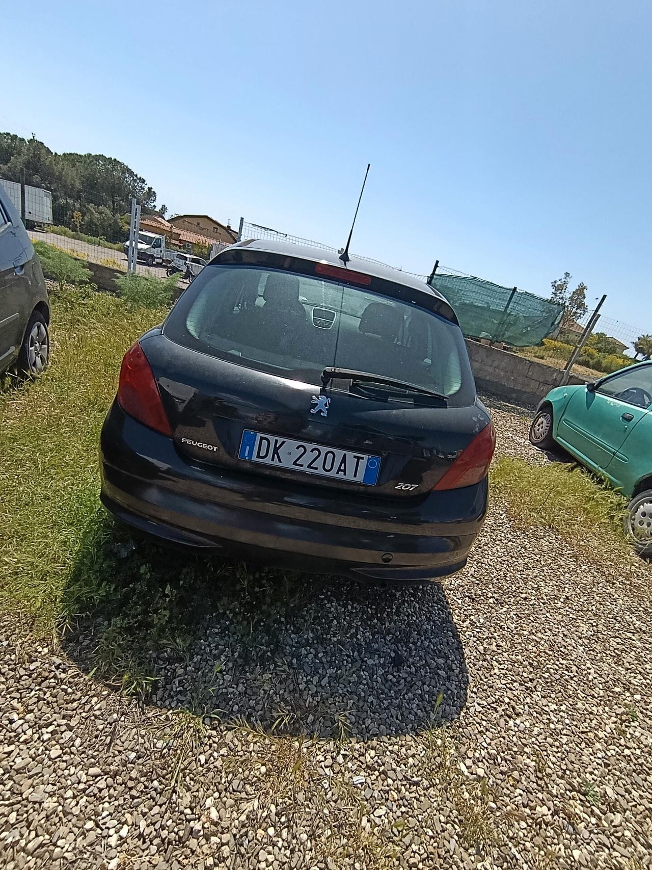 Peugeot 207 1.6 HDi 110CV 5p. Féline