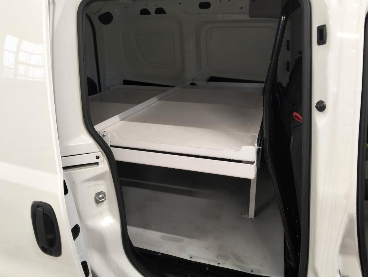 Fiat doblo 1300 m.j. 3 posti solo 12800km