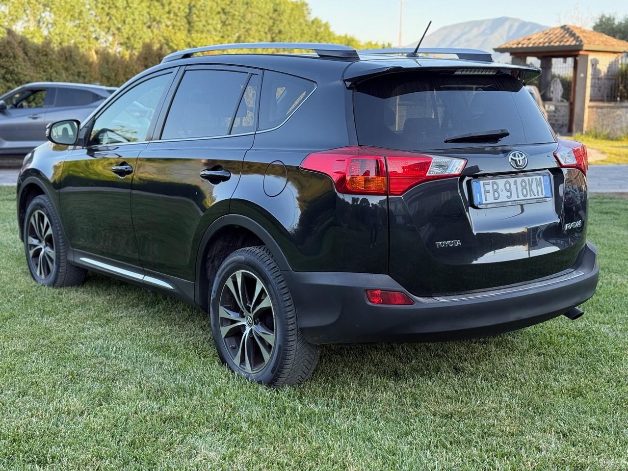 TOYOTA RAV4 2015 2.0 124cv D-4D 2WD Style