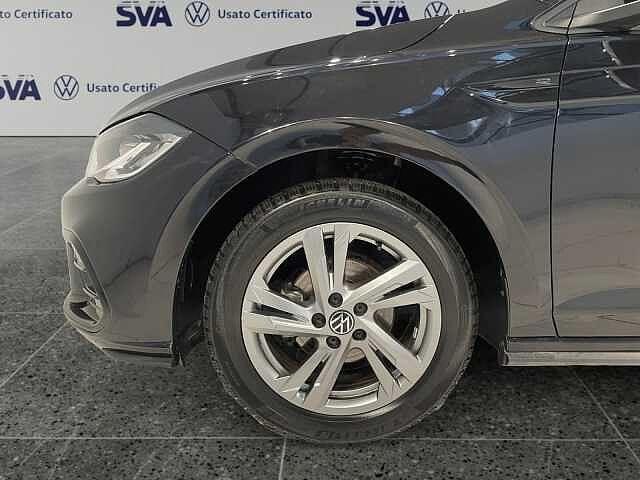 Volkswagen Polo 6ª serie 1.0TSI 95CV R-Line - NEOPATENTATI