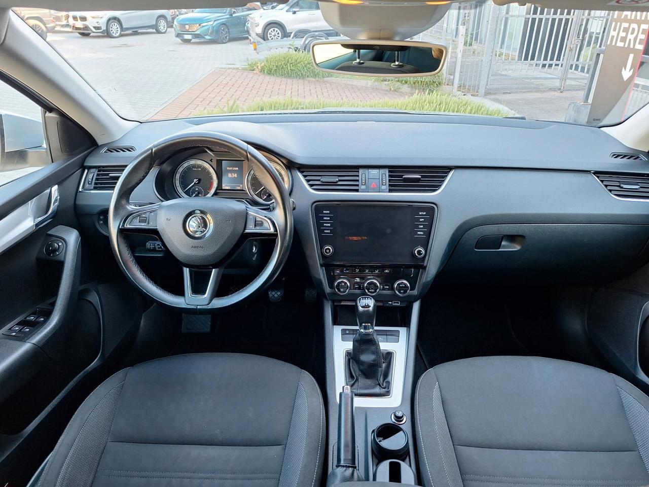 Skoda Octavia 1.6 TDI SCR 115 CV sw UNICO PROPRIETARIO IVA ESPOSTA X NEOPATENTATI