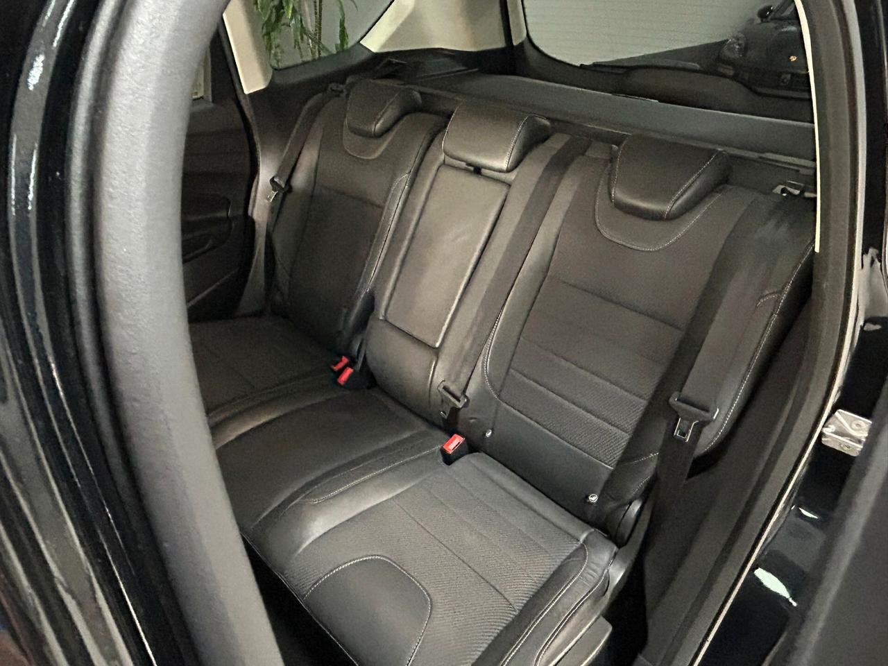Ford Kuga 2.0 TDCI 140 CV 4WD Titanium