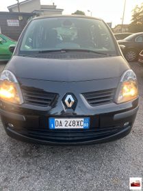 RENAULT - Modus - 1.2 16V Luxe Privilège