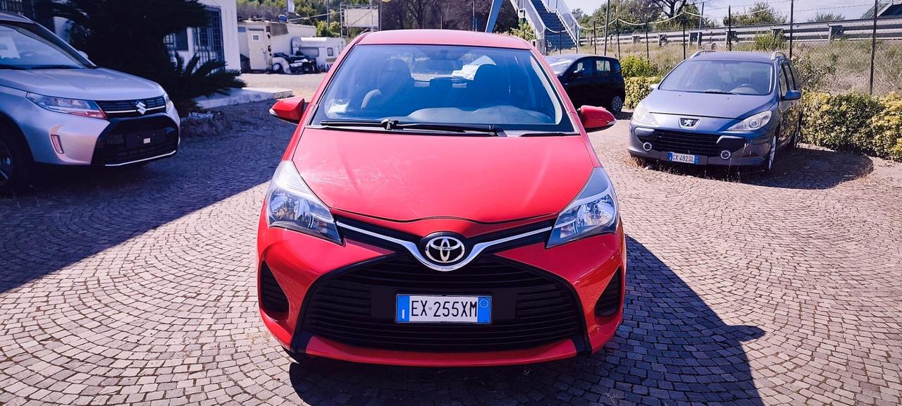 Toyota Yaris 1.0 5 porte