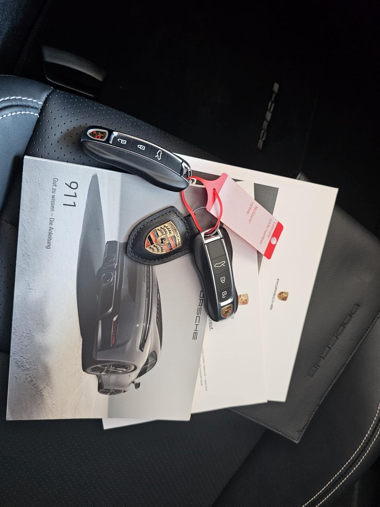 Porsche 911 Carrera