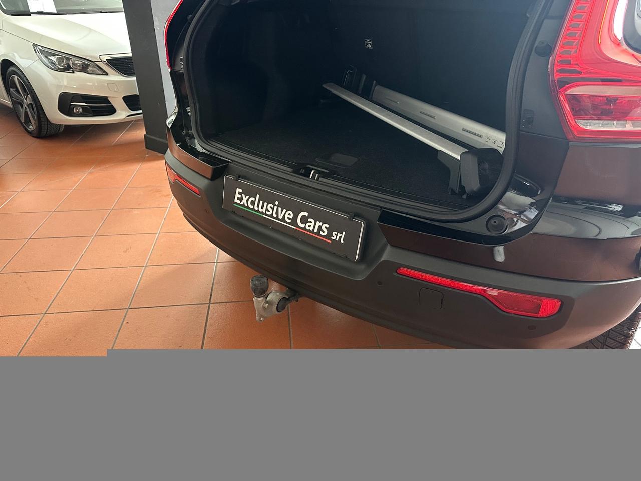 VOLVO XC40 D3 Business GANCIO TRAINO