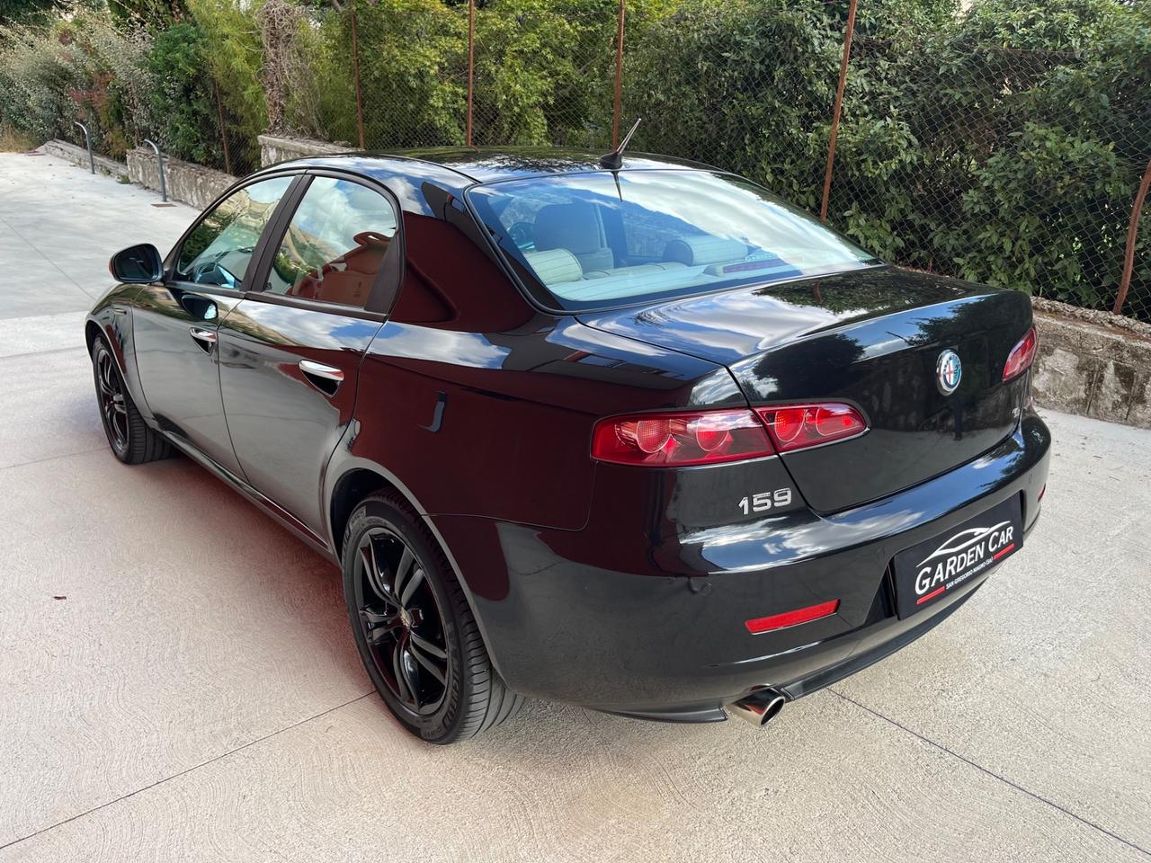 Alfa Romeo 159 1.9 JTDm 16V EXCLUSIVE - FULL OPTIONAL