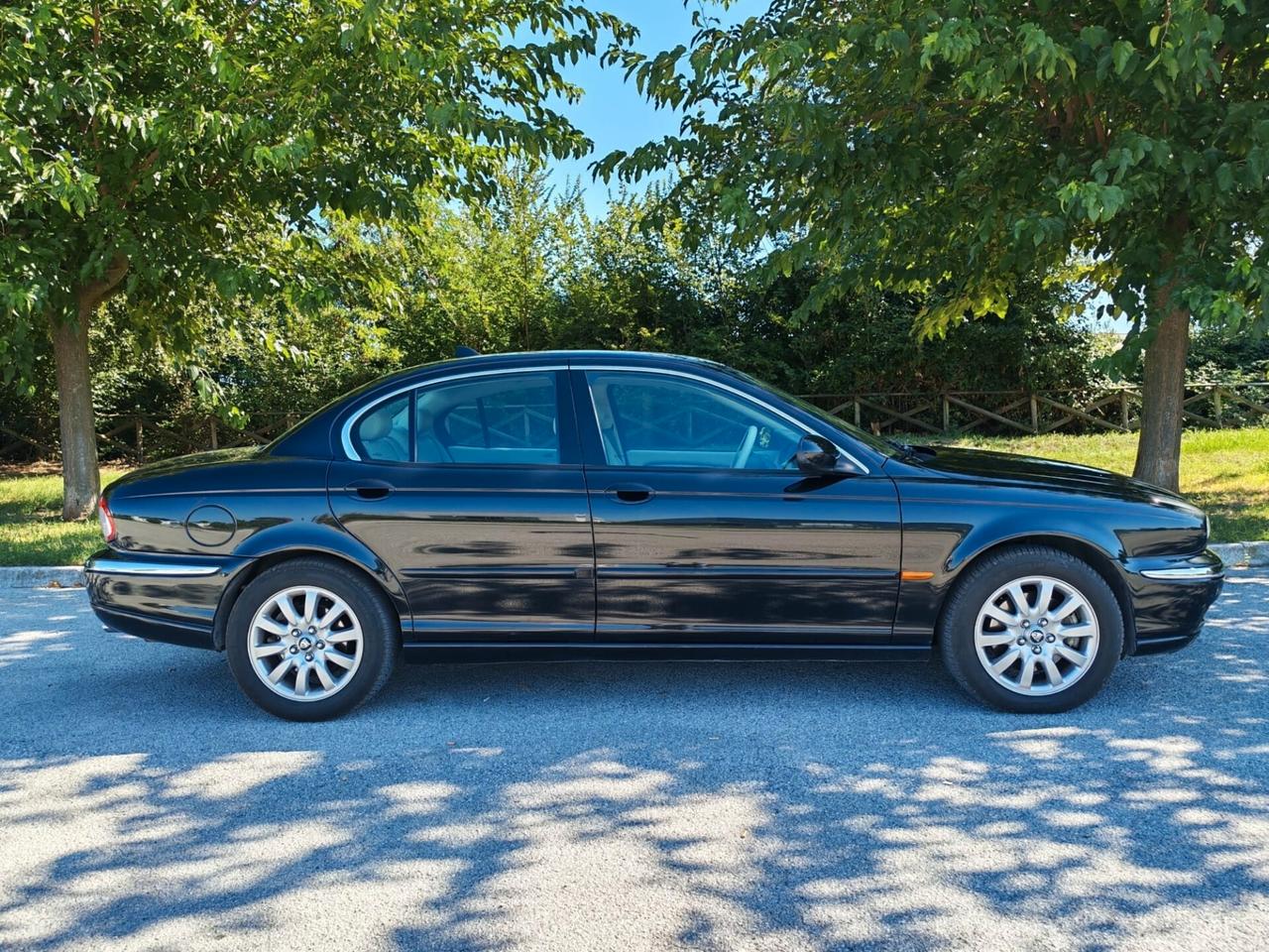 Jaguar X-Type 2.5 V6 24V cat Executive
