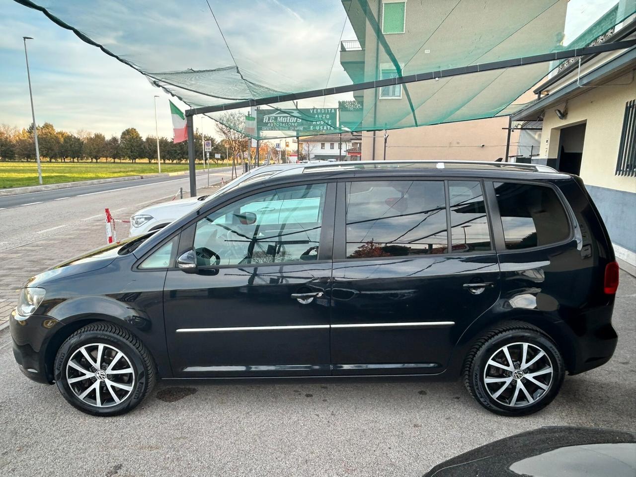 VW TOURAN 2.0 TDI 140CV DSG HIGHLINE 7 POSTI