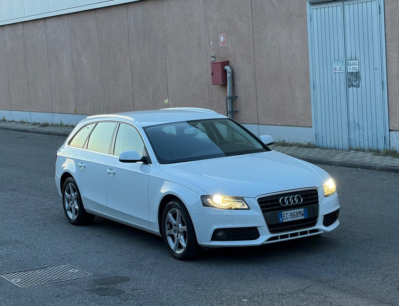 Audi A4 2.0 TDI 143cv 2011 euro5 c.automatico