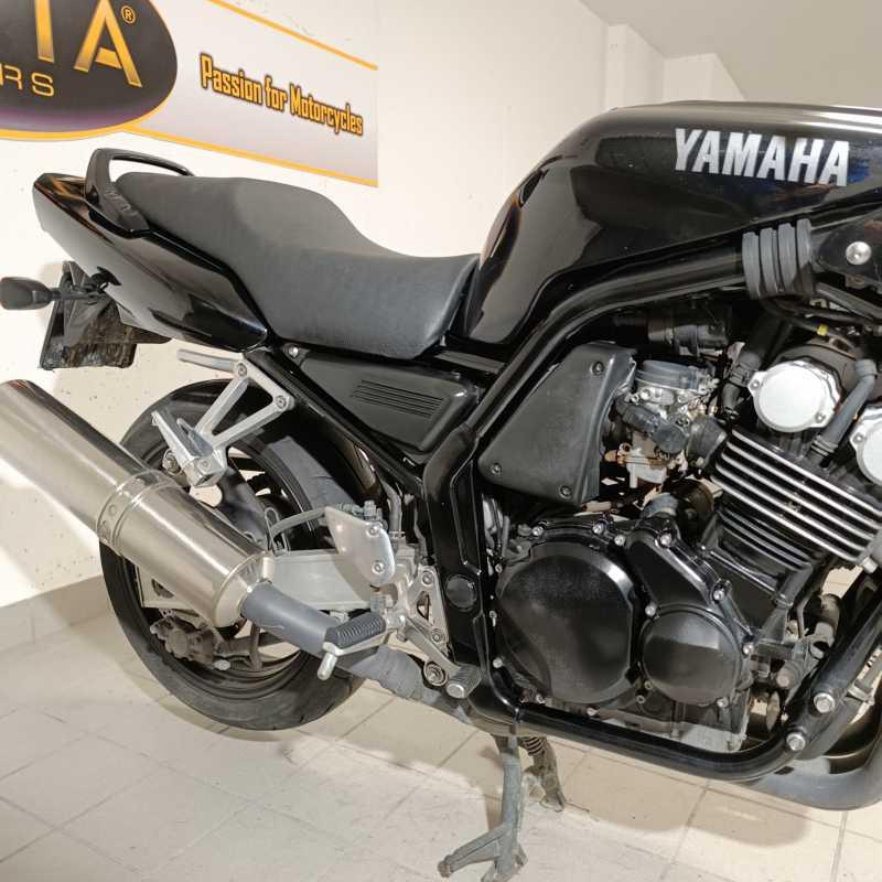 Yamaha FZS 600 Fazer - 2000