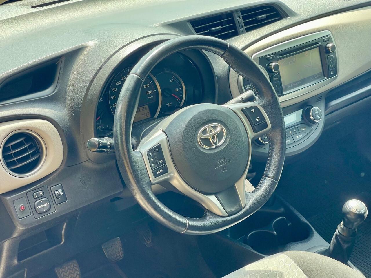 Toyota Yaris 1.0 51kw Lounge OK NEOPATENTATI UNIPR