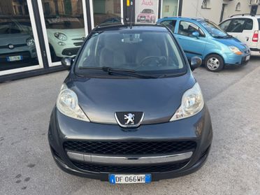 Peugeot 107 1.0 68CV 5p. Sweet Years AUTOMATICA