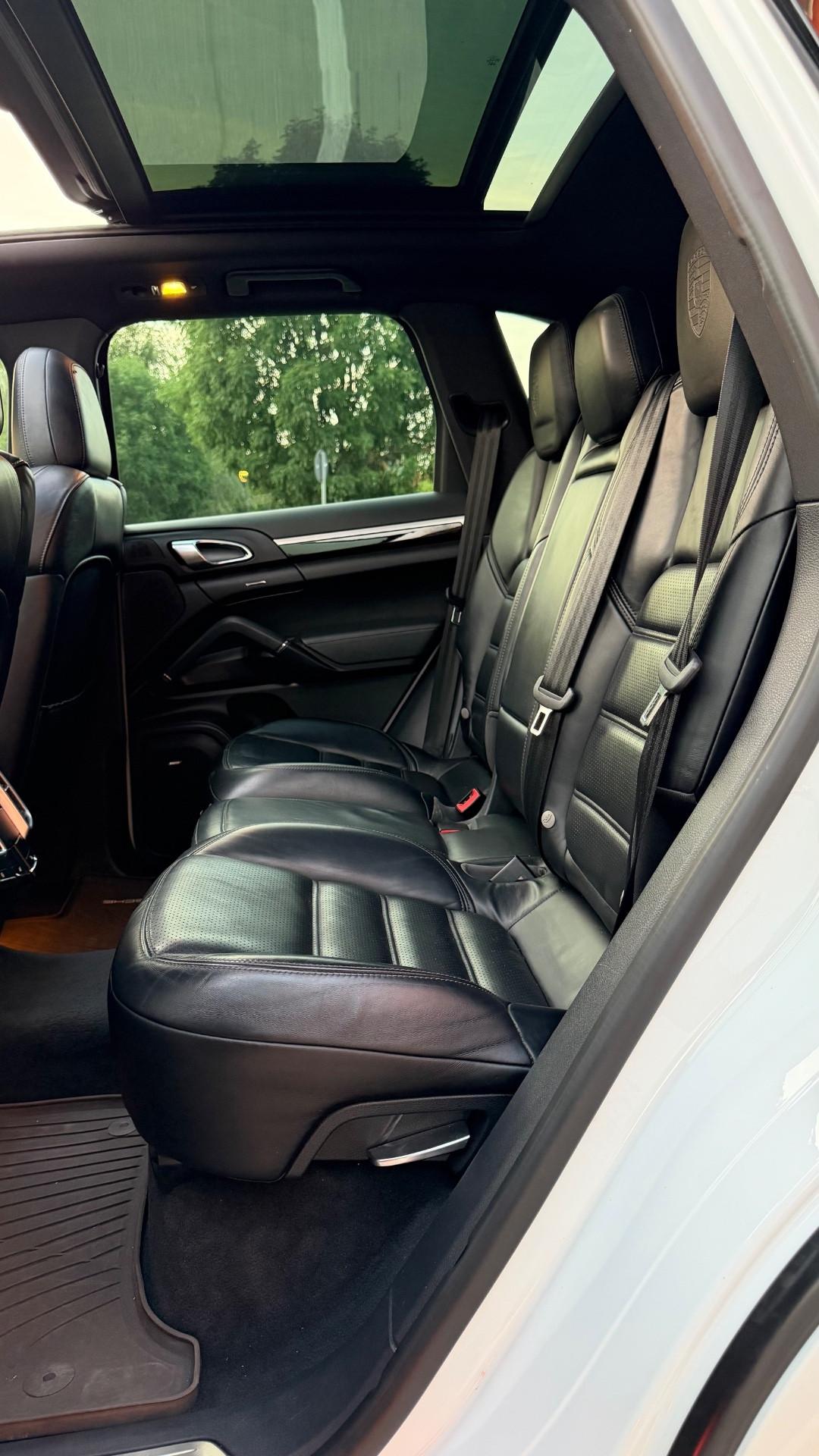Porsche Cayenne 3.0 Diesel Platinum Edition