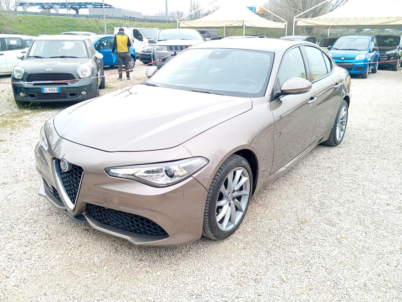 Alfa Romeo Giulia 2.2 Turbodiesel 210 CV AT8 AWD Q4 Veloce