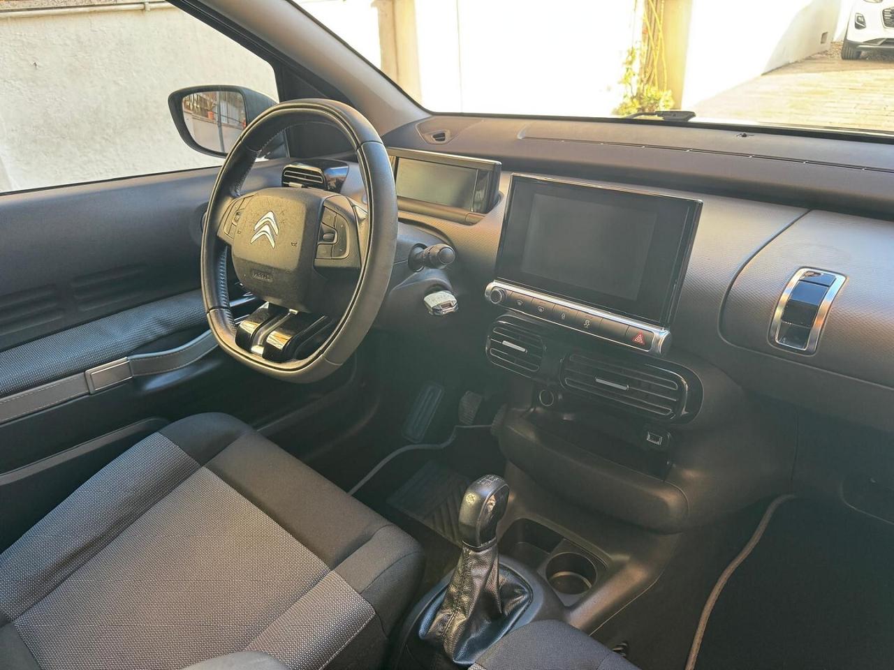 CITROEN C4 Cactus BlueHDi 100 S&S Shine
