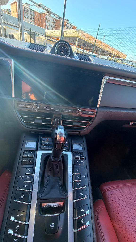 Porsche Macan 2.0 252cv pdk
