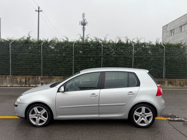 Volkswagen Golf 2.0 16V TDI 5p. Comfortline