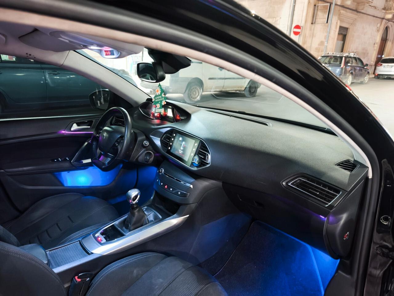 Peugeot 308 1.6 e-HDi 115 CV Stop&Start Allure