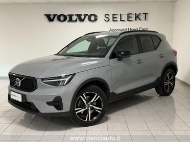 Volvo XC40 B4 automatico Plus Dark