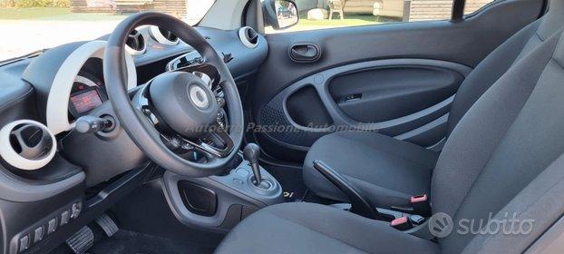 SMART FORTWO EQ Enel-X White