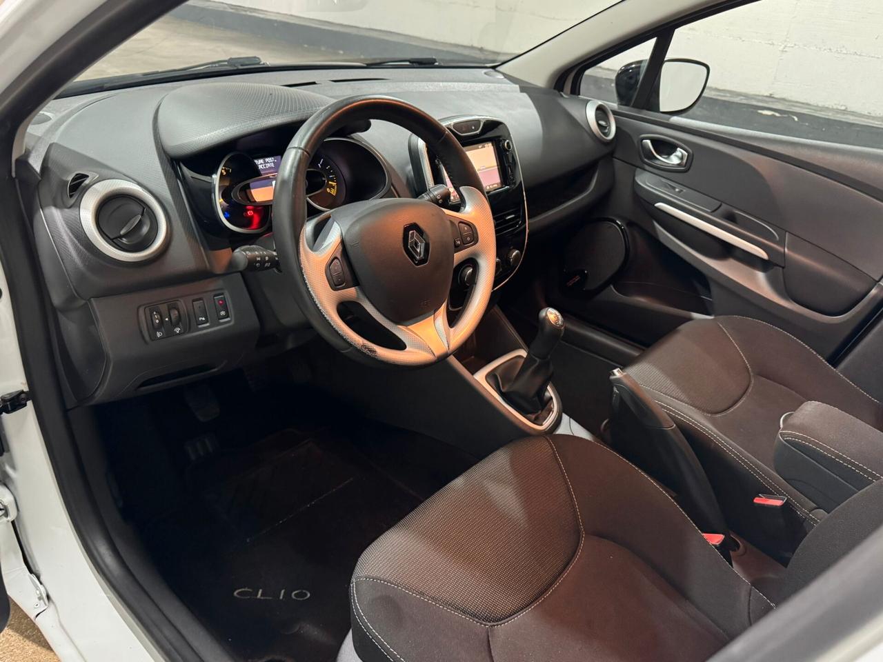 Renault Clio 1.5 dCi 8V 75CV Start&Stop 5 porte Duel