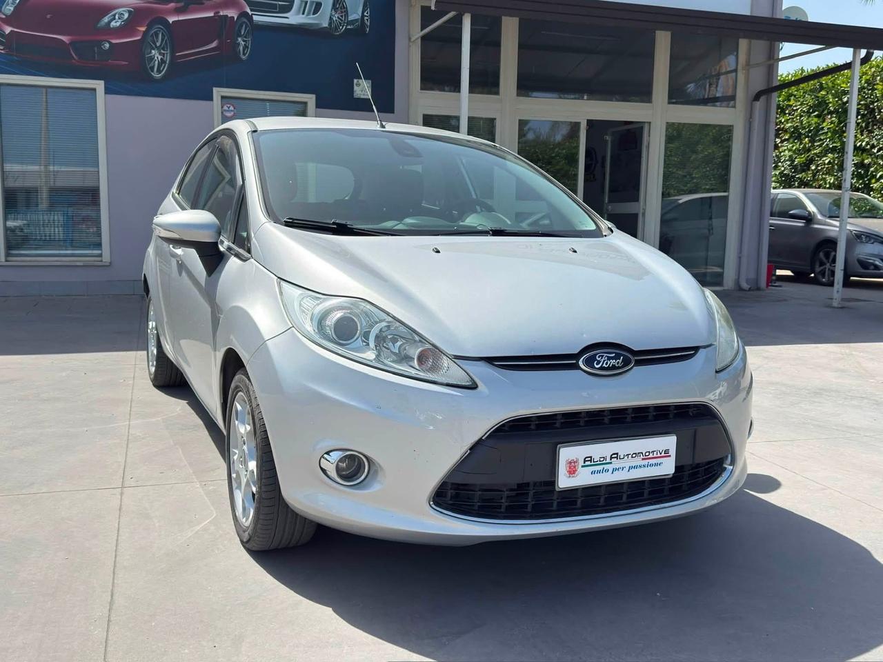 Ford Fiesta 1.4 TDCi 70CV 5 porte Titanium