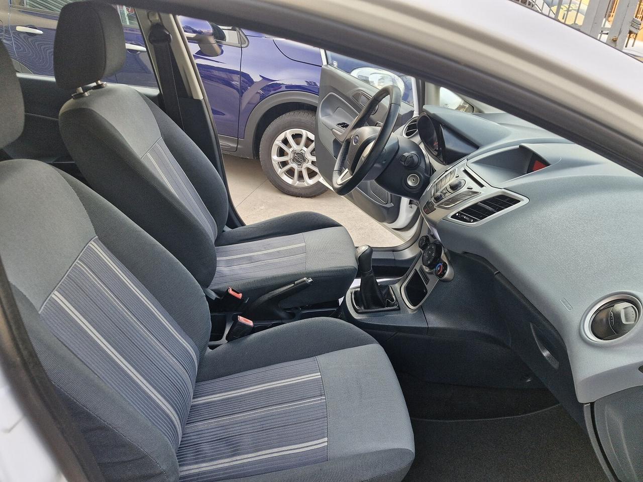 FORD FIESTA 1.4 BENZINA GPL CASA MADRE TITANIUM