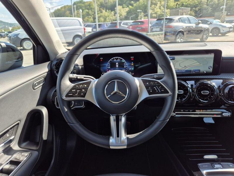 Mercedes-Benz Classe A A 180 d Advanced auto