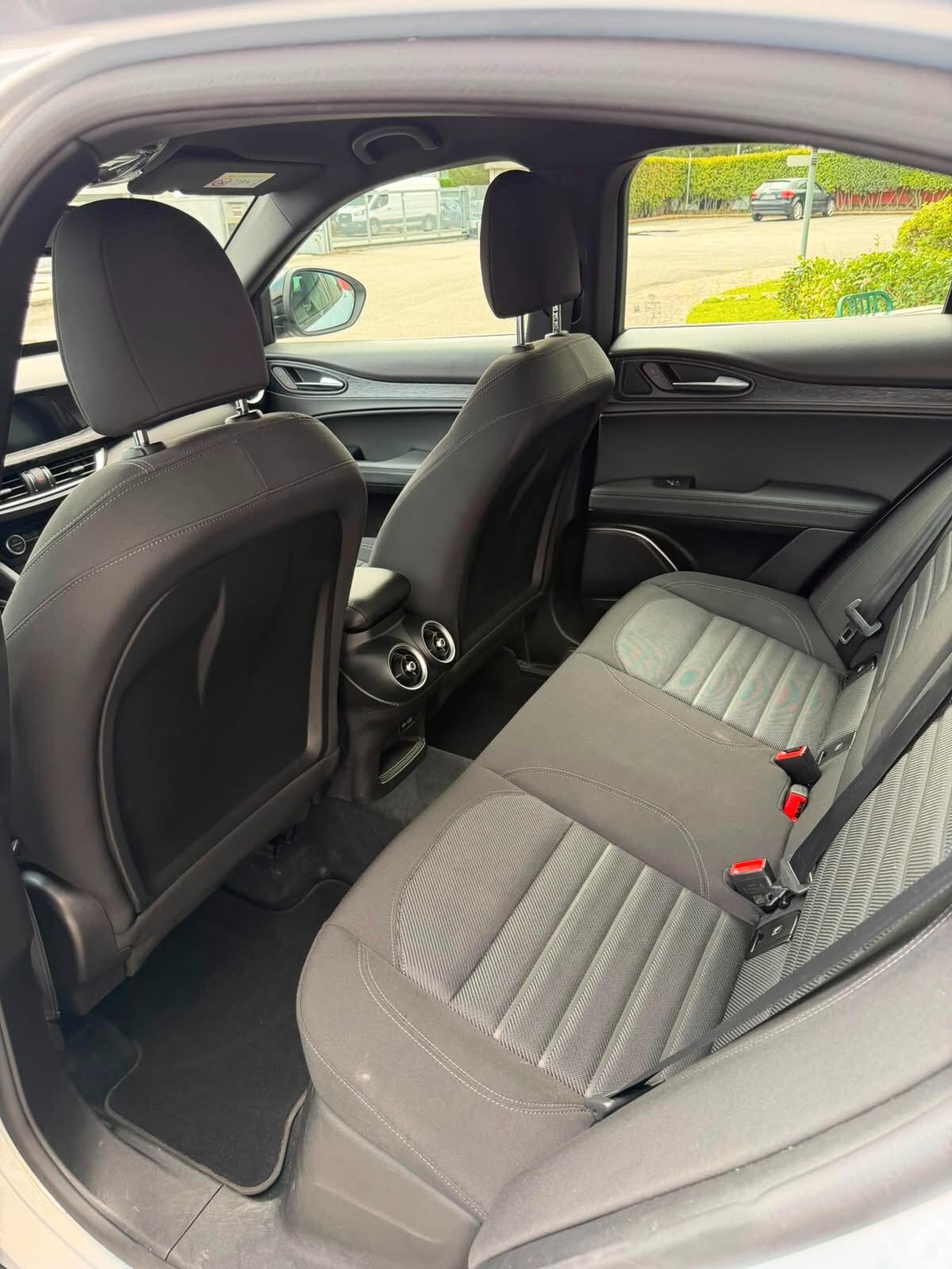 Alfa Romeo Stelvio 2.2 Turbodiesel 190 CV AT8 Q4 Business