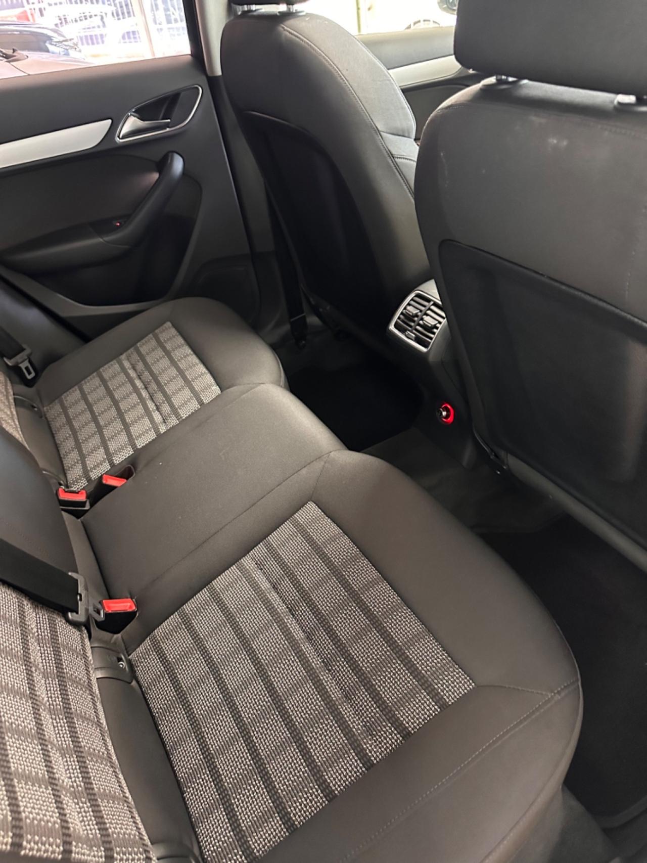 Audi Q3 2.0 TDI 150 CV quattro S tronic Sport