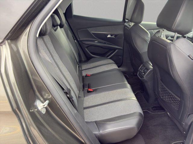 PEUGEOT 3008 1.6 BlueHDi 120CV S&S EAT6 Allure