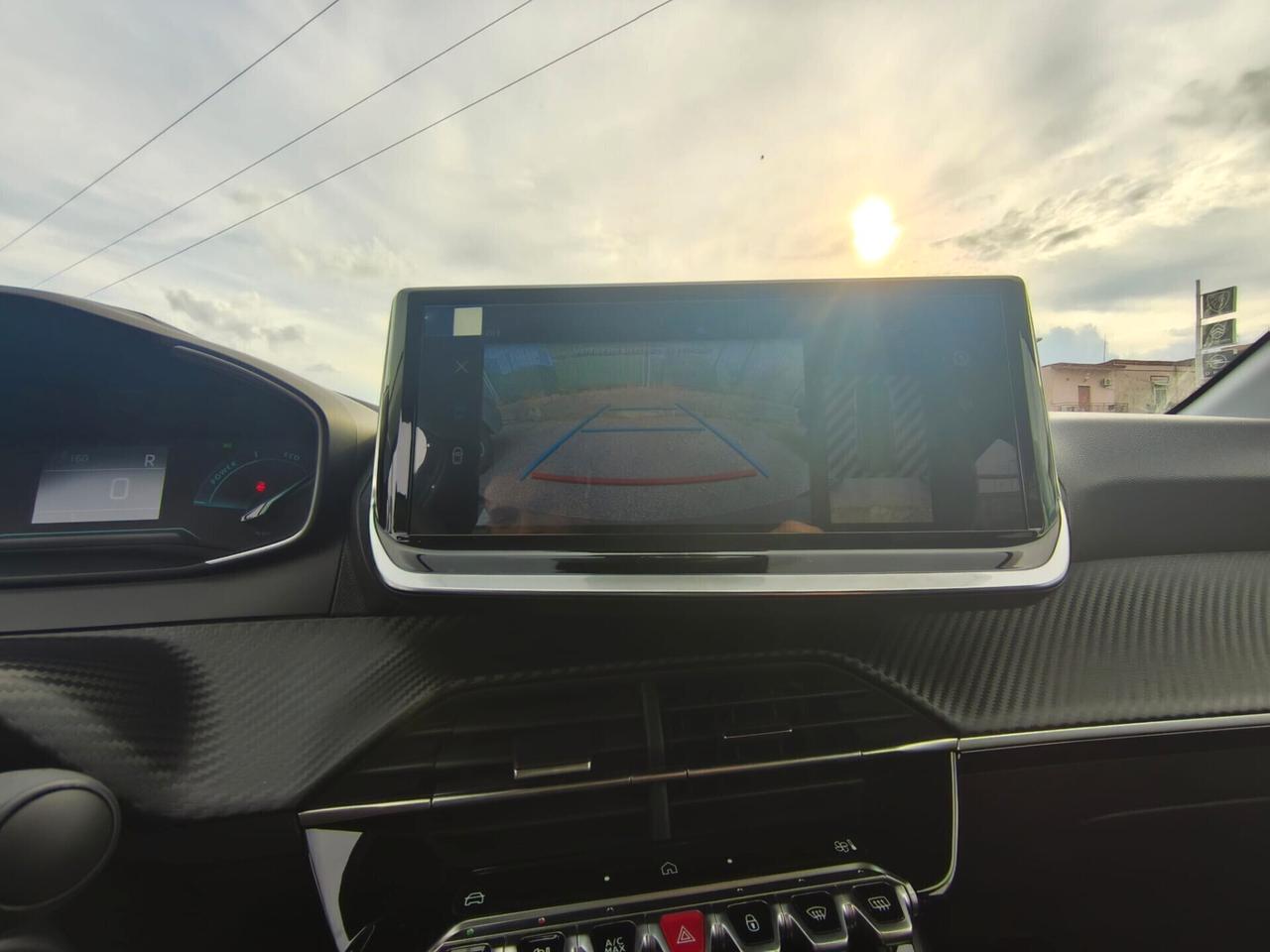 Peugeot 208 Hybrid 100 e-DCS6 BUSINESS